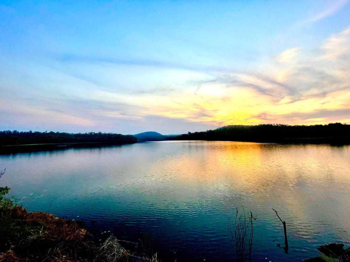 De Lago Resort On Lake Bennett Екстериор снимка